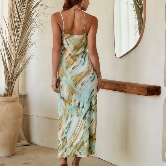 12th Tribe Olive Marble Maxi Dress - Picture 4 of 7